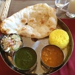 エパレット - Cせっと。サグチキソと野菜ダル