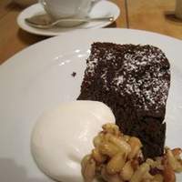 Osteria UVA RARA 横浜 - ガトーショコラとコーヒー