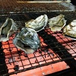 ドライブインくりや - 美味岩がき！