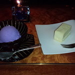 瀬里奈 - タロイモのアイスクリームとチーズケーキです。