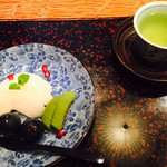 日本料理 嵯峨野 (ホテル日航プリンセス京都) - 水物 (梨、キュウイーフルーツ、葡萄、ザクロ)