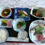 Marusada Ryokan - おまかせ定食