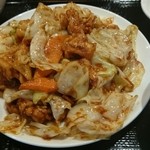 東方一角 - ｷｬﾍﾞﾂと豚肉の味噌炒め UP