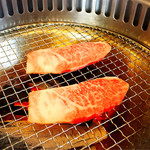 ながた・西諸牛料理 - 炭で焼きます