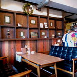 mt.cafe - ゆったりとした空間使い。