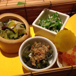 さい賀 - メ魚〆魚と秋野菜の土佐和え/みずこぶ醤油漬け/いくらおろし/ちりめんおくら和え/菊花丸十