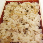 Rokuderikatessen - ちょい菜弁当　１３８３円　しらす炊きこみ御飯　【　２０１５年９月　】