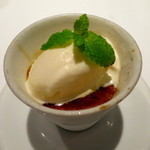 クッチーナ イタリアーナ ガッルーラ - 　♪エスプレッソのカタラーナ 愛知牧場のミルクのジェラートと共に