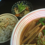 らーめん奏 - 台湾ワンタンメン　850円＋ランチセット（まぜご飯、小鉢）150円