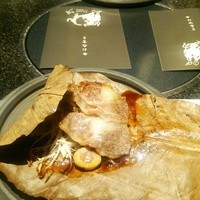 個室 和牛焼肉 吟 難波店 - 朴葉焼き