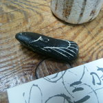 活鰻 三味 - 石の箸置き＠お魚