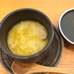 鈴木水産 - 茶碗蒸し。見た目が華やか〜