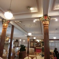 日光金谷ホテル - 柱の木彫は素敵