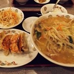 満堂紅 - 野菜たっぷりタンメン＆餃子定食