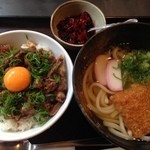 こな屋 - どて玉どん＆うどんセット（850円）