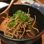 酒とそば まるき - 里芋の揚げそばあんかけ