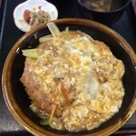 味処四季 - カツ丼