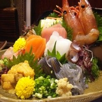 魚料理専門 魚魚一 - 二人前とは思えない豪華さ。