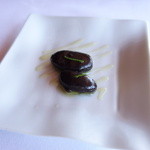 AKELARE - 黒オリーブにアンチョビ