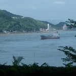 いやしの風 - 関門を航行するお船がよく見えます。