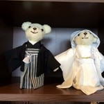 いやしの風 - お客さんの手作り人形も展示しています。