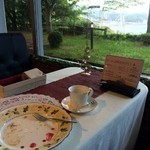 いやしの風 - ご馳走様でした。
      たいへん癒されました。