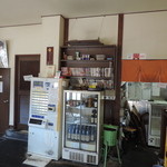 中村商店 - 店内