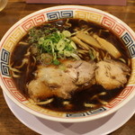 大和 - 中華そば(並700円、斜め上から)