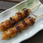 だんご工房なごみ - みたらし団子(80円)