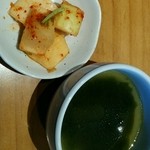HANNA - カクテキ(おかわり自由)とわかめスープ