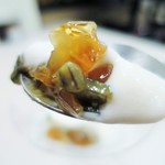 龍圓 - ピータン豆腐
      