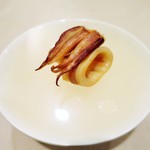 龍圓 - イカの老酒漬け
      　桜のチップのスモーク