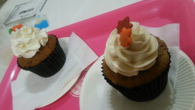 ロンドンカップケーキ London Cupcakes 金沢 ケーキ 食べログ ロンドンカップケーキ London Cupcakes 金沢 ケーキ 食べログ