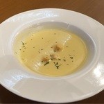 想作酒場　Coeur - プラス500円(税別)でミニコース付きに↓
      ⚫︎スープ
      ⚫︎前菜盛り合わせ
      ⚫︎食後のドリンク
      