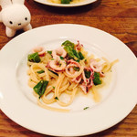 ピスカリア - 赤いかと万願寺唐辛子のリングイネ