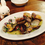 ピスカリア - 大アサリのワイン蒸し