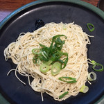 博多とんこつ 天神旗 - 替え玉もバリカタ、現金で払いました（笑）(*^o^*)