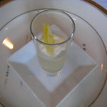 現代仏蘭西料理 朔詩舎 - お口直し（レモンのシャーベット）