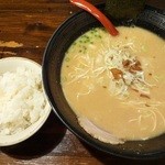 らーめん　けいぶ - 味噌ラーメン＆半ライス