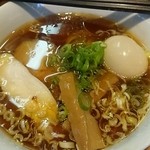 ラーメン屋 トイ・ボックス - 醤油味玉ラーメン850円