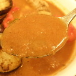 ナストマトチキン；ルーはさらり