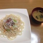 鉃皿居酒屋やまとん - 平うどん担々麺（三輪山勝一筋縄×秘伝辛味噌）