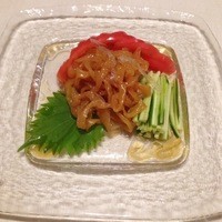 南国酒家 原宿本店 - 肉厚クラゲ