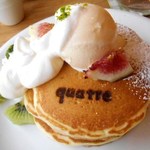 パン屋カフェ キャトル - キャトル特製パンケーキセット　秋バージョン　　