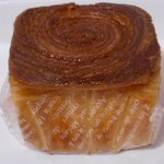 パン屋カフェ キャトル - ベーカリーコーナー：メープルキューブ