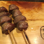 熊の焼鳥106 - ２０１５年９月２３日　名物『鶏刺し12種盛り』付き おまかせ10串コース3,700円(税抜)