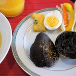 The Patisserie - イカ墨バゲットで自家製・休日ランチ