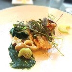 イグレック ベガ - お魚料理＊真鯛のポアレ モロヘイヤのピュレ 　お米のソース