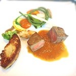 イグレック ベガ - お肉料理＊黒毛和牛ロースのステーキ　黒トリュフのソース　フォアグラのポアレトッピング