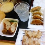 味の笛 - 餃子、ナンコツ、薩摩揚げ（イカ入り）